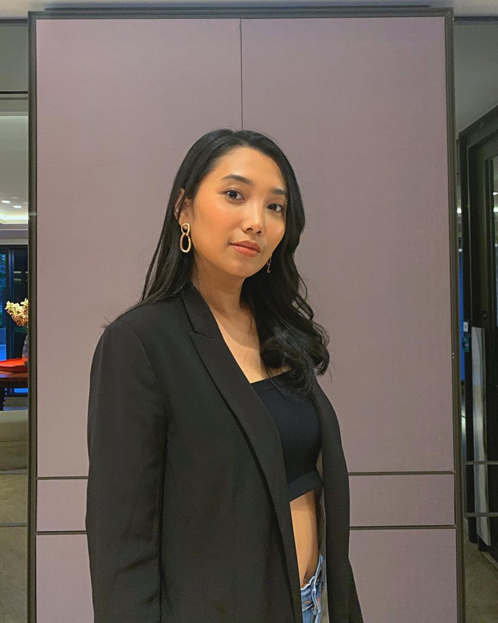 10 Pose Ngemil Asyik Lala Choo Pemeran ART yang Ikut Eksis Lewat 'Layangan Putus' 10 Pose Ngemil Asyik Lala Choo Pemeran ART yang Ikut Eksis Lewat 'Layangan Putus'