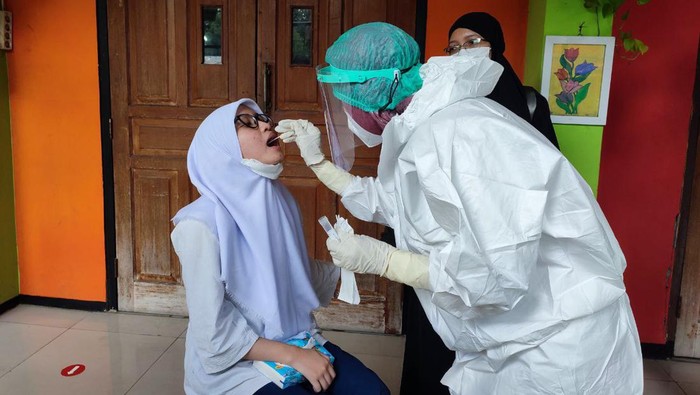Ada Kasus Positif COVID-19 di SMPN 85 Jakarta, 30 Siswa di Tes PCR