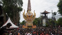 Pihak keluarga sang raja mengatakan, prosesi pengabenan digelar pada tingkat utamaning utama alias tingkatan tertinggi.   
