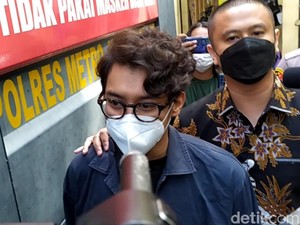 Ardhito Pramono Masih Diam soal Video Syur, Malam Ini Manggung Bareng Rossa