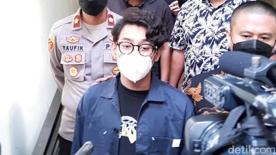 Ardhito Pramono Dibawa ke RSKO untuk Rehabilitasi