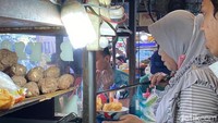 Bakso Malang Gangsar buka setiap hari kecuali Senin. Waktu operasionalnya pukul 15.30-22.00, khusus malam Minggu sampai 00.00.
