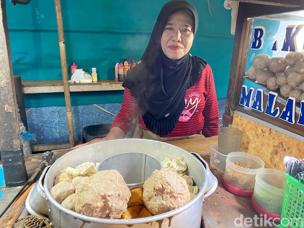 Bakso Malang Gangsar Gurih Maknyus Bakso Malang Urat Rp 16 Ribu