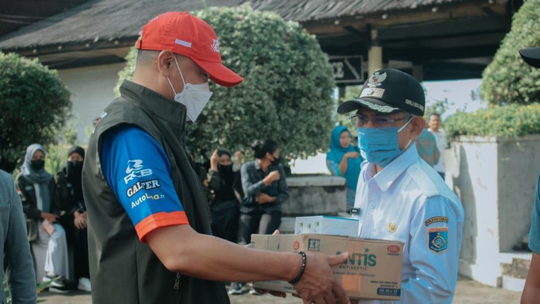 Bantuan Handsanitizer dan Thermogun Bantuan Handsanitizer dan Thermogun