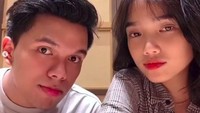 Ini adalah momen mereka merayakan 3 bulan jadian. Pasangan ini terlihat selalu bucin di depan kamera. Foto: Instagam @uccycatdolls/Ist