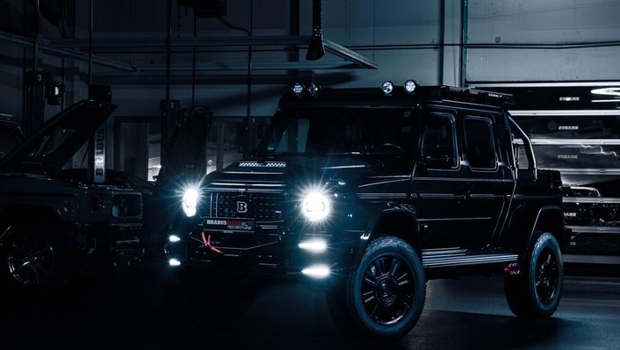 Modifikasi Mercedes-AMG G63 menjadi Brabus 800 Adventure XLP Superblack