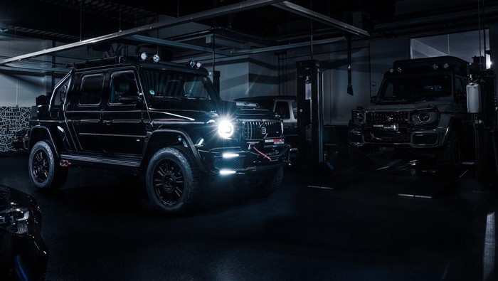 Modifikasi Mercedes-AMG G63 menjadi Brabus 800 Adventure XLP Superblack