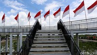 Hal ini pun tak terlepas dari keberhasilan Tangerang mengelola kawasan pesisir pantai dengan mengembangkannya dari sisi ekonomi, sosial, pendidikan, lingkungan dan juga pemberdayaan masyarakatnya.