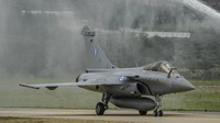 Diketahui Indonesia juga tengah berencana membeli jet tempur Dassault Rafale buatan Prancis ini.  