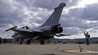 Sebelumnya, pada Januari 2021, Yunani memesan 18 jet dan menambahkan enam unit lagi ke armadanya pada September. 
