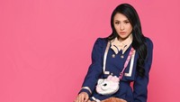 Jelly Jelo juga sudah jadi seorang ibu sehingga dia pun memutuskan untuk tak lagi melakukan pemotretan seksi. (Foto: dok. Instagram @jellysexycaramell) 