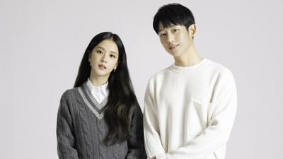 Serasinya Jisoo BLACKPINK dan Jung Hae In