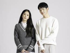 Jisoo BLACKPINK dan Jung Hae In Buka-bukaan di Balik Layar Snowdrop