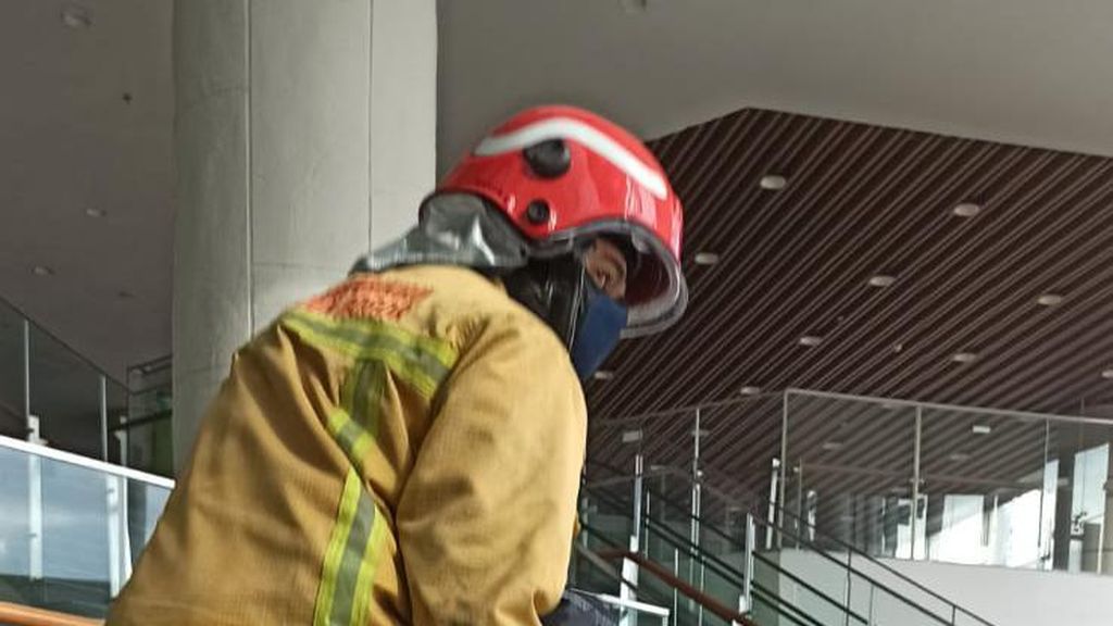 Kebakaran di AEON Mall Sentul City Diduga Akibat Korsleting