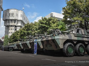 Punya Kubah Meriam, Ini Spesifikasi Pindad Badak 6x6 Andalan Baru TNI AD