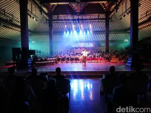 ISI Solo Ngaku Kecolongan soal Mahasiswa Moshing di Pendopo Ageng