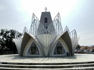 Ada Masjid Unik Mirip Bunga Mekar di Majalengka, Ini Penampakannya