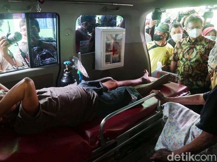 Menkes Tinjau Vaksinasi Jimpitan Plus di Bantul