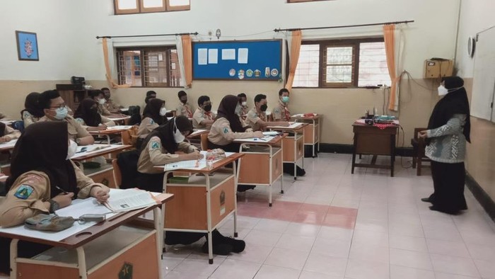 Muncul Klaster Sekolah, PTM 100 Persen di Kota Malang Tetap Berlangsung