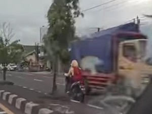 7 Fakta Heboh Pemotor Santuy Lawan Arah di Jalan Jogja-Solo