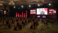 Presiden Joko Widodo juga hadir secara virtual dan memberikan arahan langsung saat Pertemuan Tahunan Industri Jasa Keuangan (PTIJK) 2022 di Jakarta Convention Center, Jakarta, Kamis (20/1/2022). PTIJK 2022 mengusung tema Penguatan Sektor Jasa Keuangan untuk Percepatan Pemulihan Ekonomi Nasional dan Mendukung Pertumbuhan Ekonomi Baru.