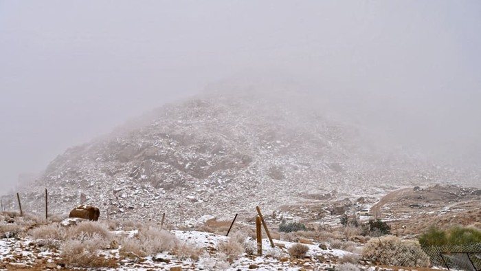 Salju di Badr, Arab Saudi