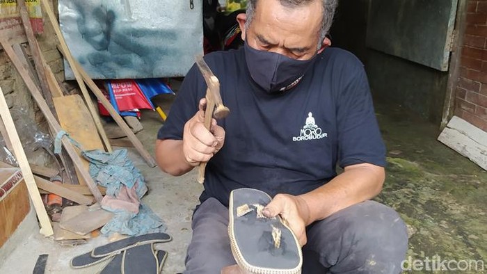Sandal upanat