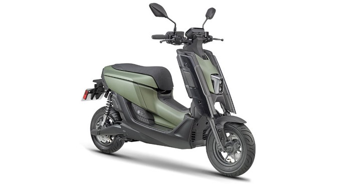 Skuter listrik Yamaha EMF 2022