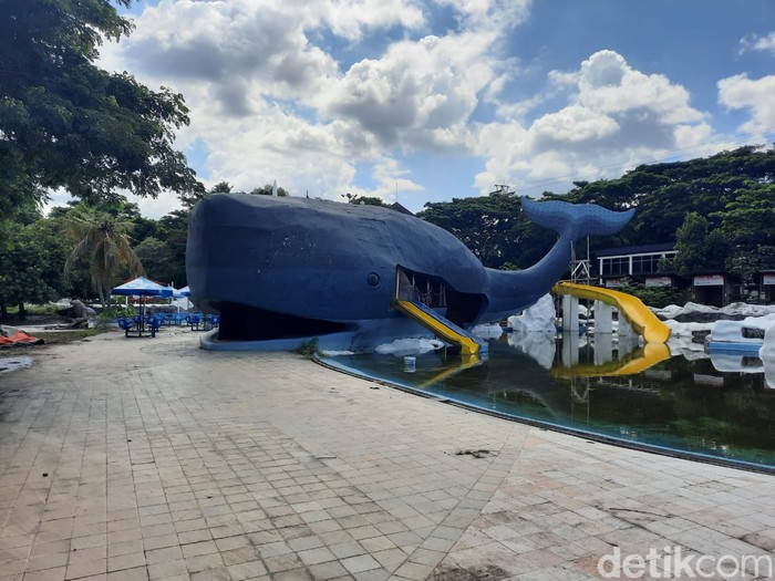 Snowbay Waterpark TMII Snowbay Waterpark TMII