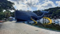 Snowbay Waterpark dulunya dikenal sebagai wahana favorit anak-anak. Sayangnya karena COVID-19, kolam renang dengan berbagai wahana itu harus ditutup selama nyaris 2 tahun. 