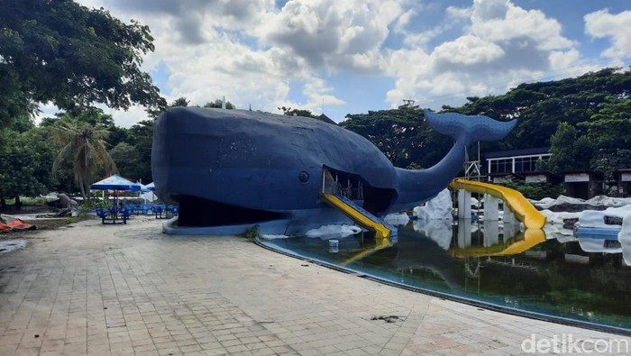 Snowbay Waterpark TMII