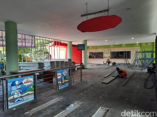 Snowbay Waterpark akan difungsikan menjadi gedung parkir terpusat. Perombakan total pun dilakukan. Foto: Putu Intan/detikcom Snowbay Waterpark akan difungsikan menjadi gedung parkir terpusat. Perombakan total pun dilakukan. Foto: Putu Intan/detikcom