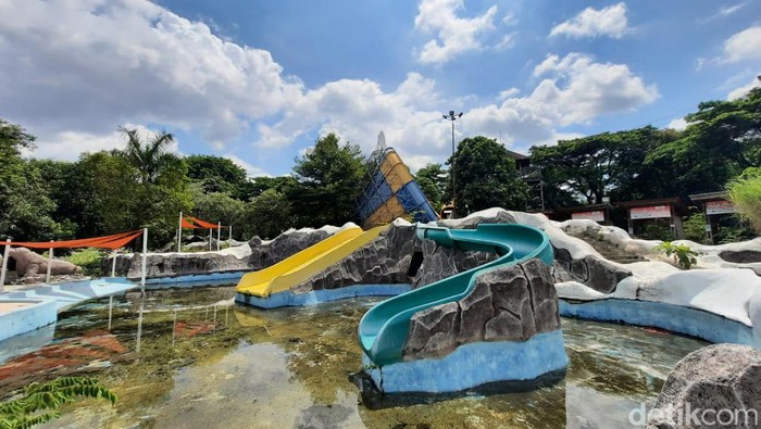 Snowbay Waterpark TMII