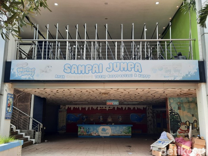 Snowbay Waterpark TMII