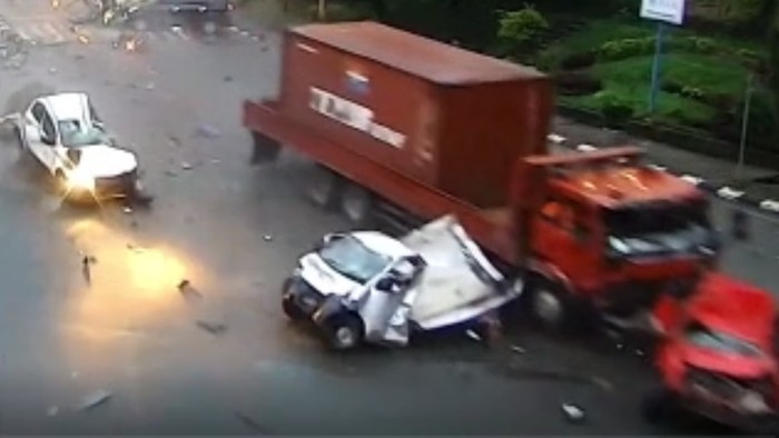 Sopir Truk Tronton Balikpapan Tersangka, Ini Fakta Terbaru Kecelakaan Maut