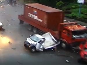 KNKT Ungkap Hasil Investigasi Kecelakaan Maut Truk Balikpapan