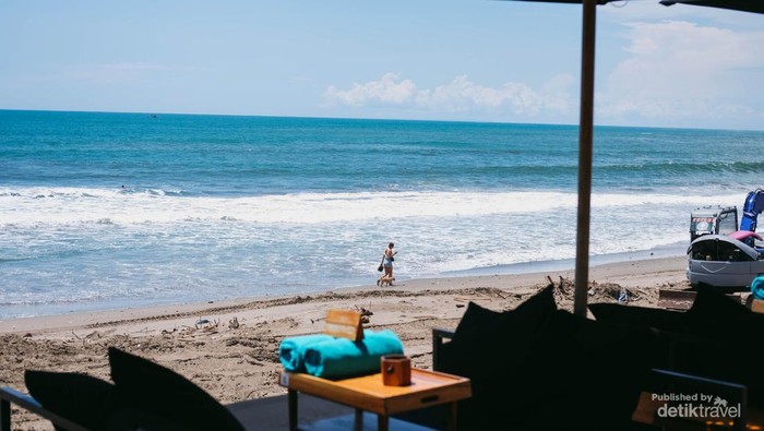 Pemandangan pantai dari Finns