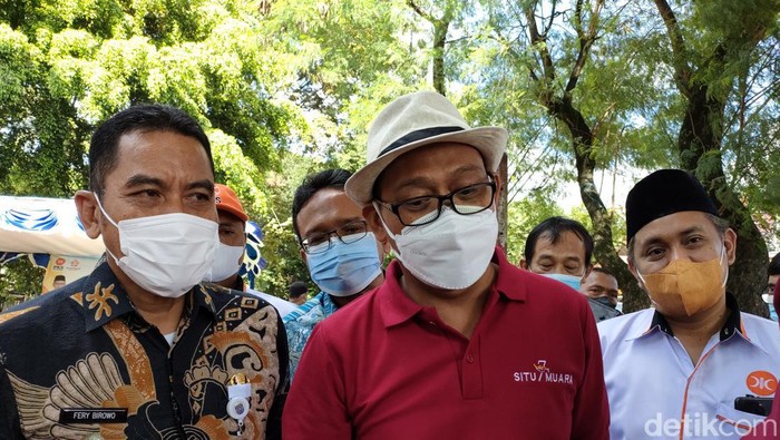 Wakil Wali Kota Depok Imam Budi Hartono