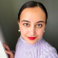 Dalam pengakuan kontroversi lainnya adalah Yasmeena mengaku bahwa kini sudah tidak lagi menjadi muslim. Foto: dok. Instagram/@yasmeena.eu