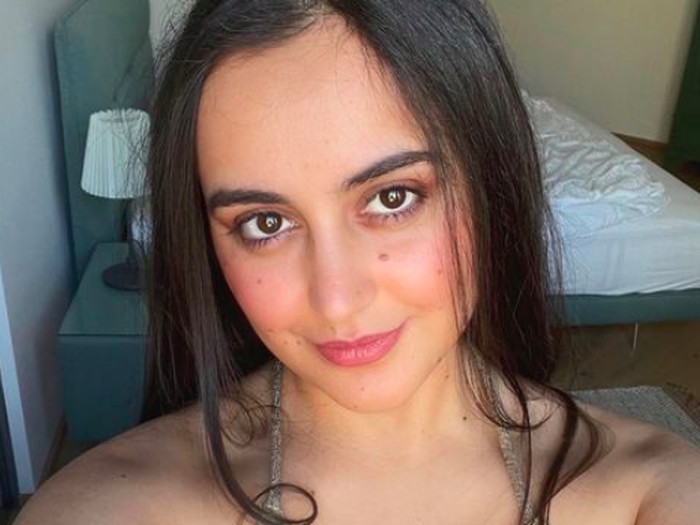 Yasmeena Ali Yasmeena Ali