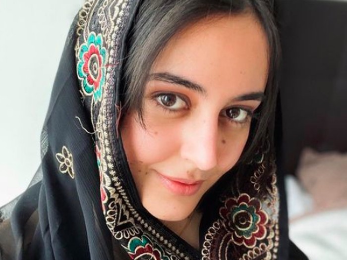 Yasmeena Ali Yasmeena Ali