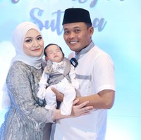 Sebelum Aurel, ada Nathalie Holscher yang melahirkan di tanggal cantik pada akhir 2021. Istri komedian Sule itu melahirkan secara caesar pada tanggal 12-12.2021.  Foto: Instagram @nathalieholscher