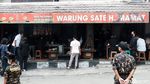 Erick Thohir Makan Sate yang Pernah Dicicipi Jokowi di Sukabumi