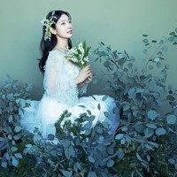 Sebelum menikah di tanggal cantik, Sabtu (22/1/2022), Park Shin Hye menemui teman-teman dekatnya seperti Roco dari duo Rocoberry dan aktris veteran Kim Mi Kyung. Foto: Instagram @salt_ent