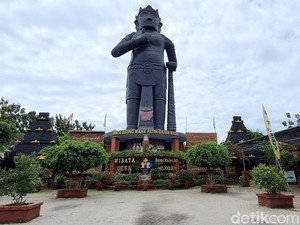 Patung Gajah Mada Tertinggi Ada di Mojokerto, Ini Wujudnya