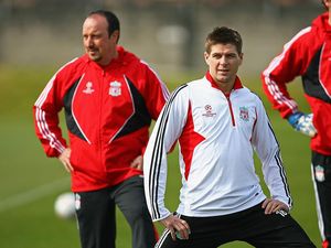 Gerrard Heran Benitez Mau Latih Everton