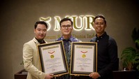 Dua penghargaan sekaligus di sabet langsung oleh Bening Indonesia Group sebagai klinik kecantikan dengan fasilitas perangkat laser jenis terbanyak karena Benings sudah dikenal sebagai laser center di Indonesia dengan penjualan produk e-Commerce terbanyak.
