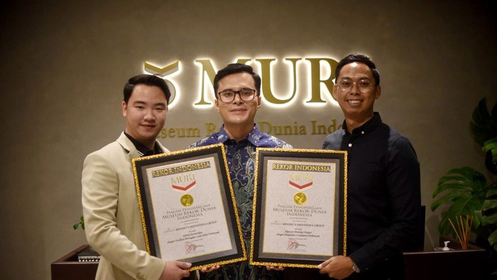 Rekor MURI untuk Penjualan e-Commerce Terbanyak Salah satu produk kecantikan dan klinik dengan fasilitas perangkat laser terbanyak ini menyabet rekor MURI di awal tahun 2022. Begini potretnya.