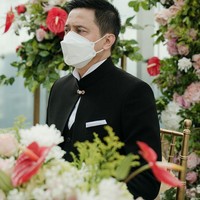 Dalam postingannya, Cica menyebut jika pernikahan mereka terpaksa diadakan tanpa banyak tamu karena PSBB. Karena berbagai alasan lain, wanita itu tidak bisa mengundang sejumlah teman dan keluarga dan meminta mereka memakluminya karena ia juga sempat terkena COVID-19.Foto: Instagram @cicaandjani