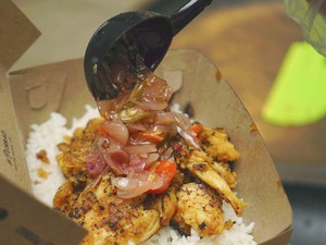 5 Tempat Makan Enak di Food Court Mall Ambassador